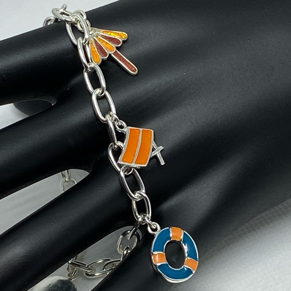Silver bracelet with enamel beach charms. - Picture 3 of 7